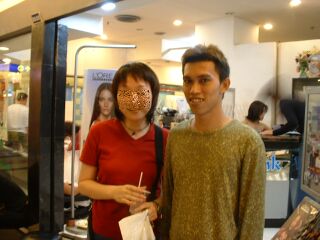 2003_0629_181033AA.JPG - 17,187BYTES