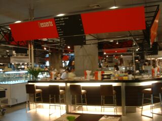 2003_0701_130259AA.JPG - 17,753BYTES